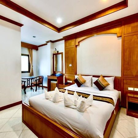 Magnific Patong Hotel Luaran gambar